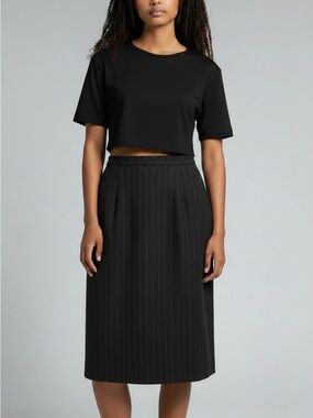 ARMANI Collezioni virgin wool black pinstripe skirt size 12 like new vintage